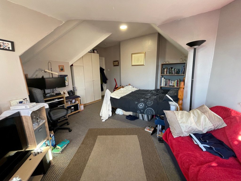 Room 5, 32 Carisbrooke road Edgbaston Lettings